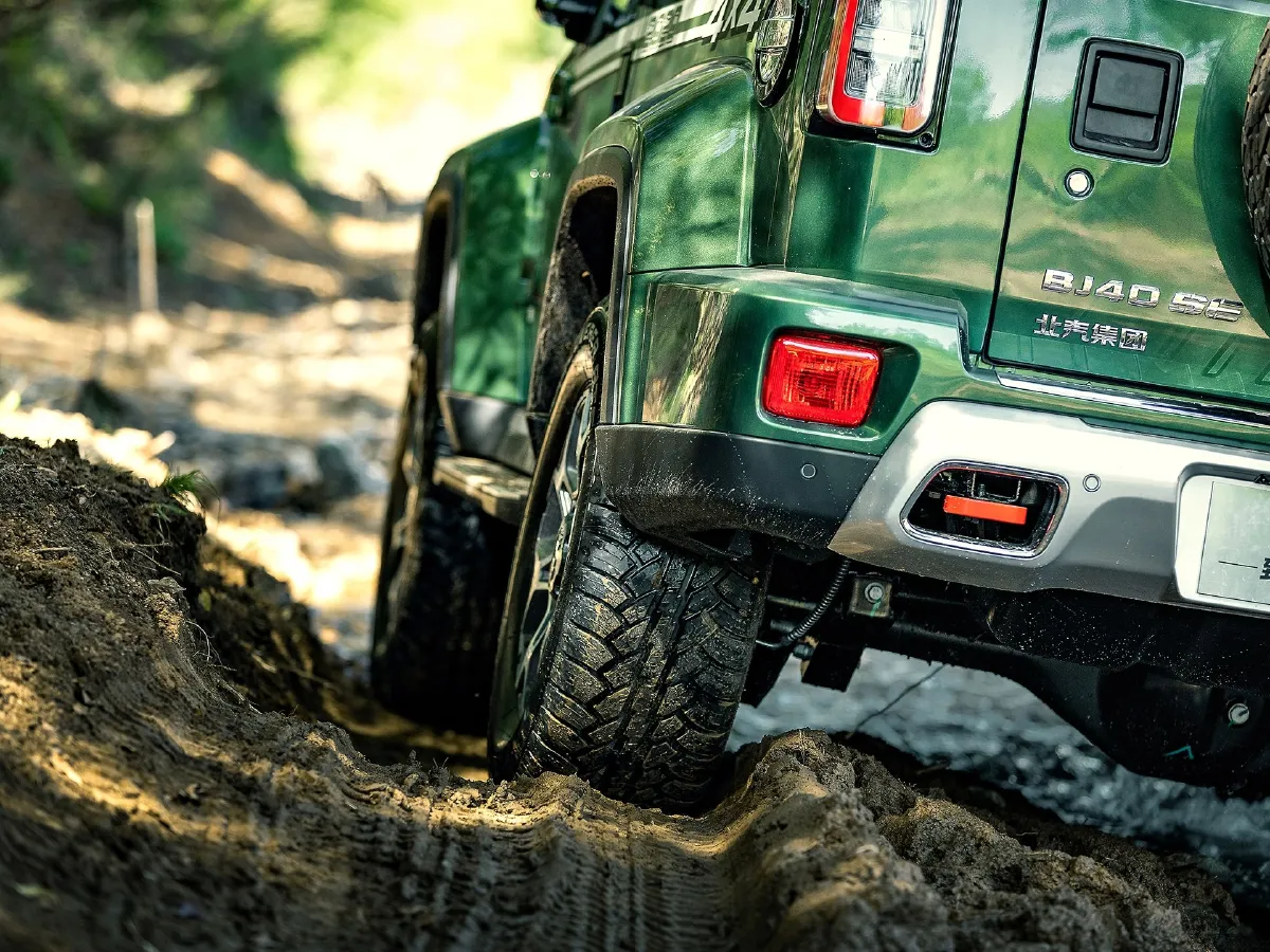 Beijing BJ40,autocango,china used car exporter,china ev exporter,chinese used car exporter,chinese used ev exporter