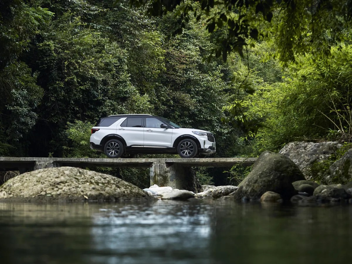 Ford Explorer,autocango,china used car exporter,china ev exporter,chinese used car exporter,chinese used ev exporter