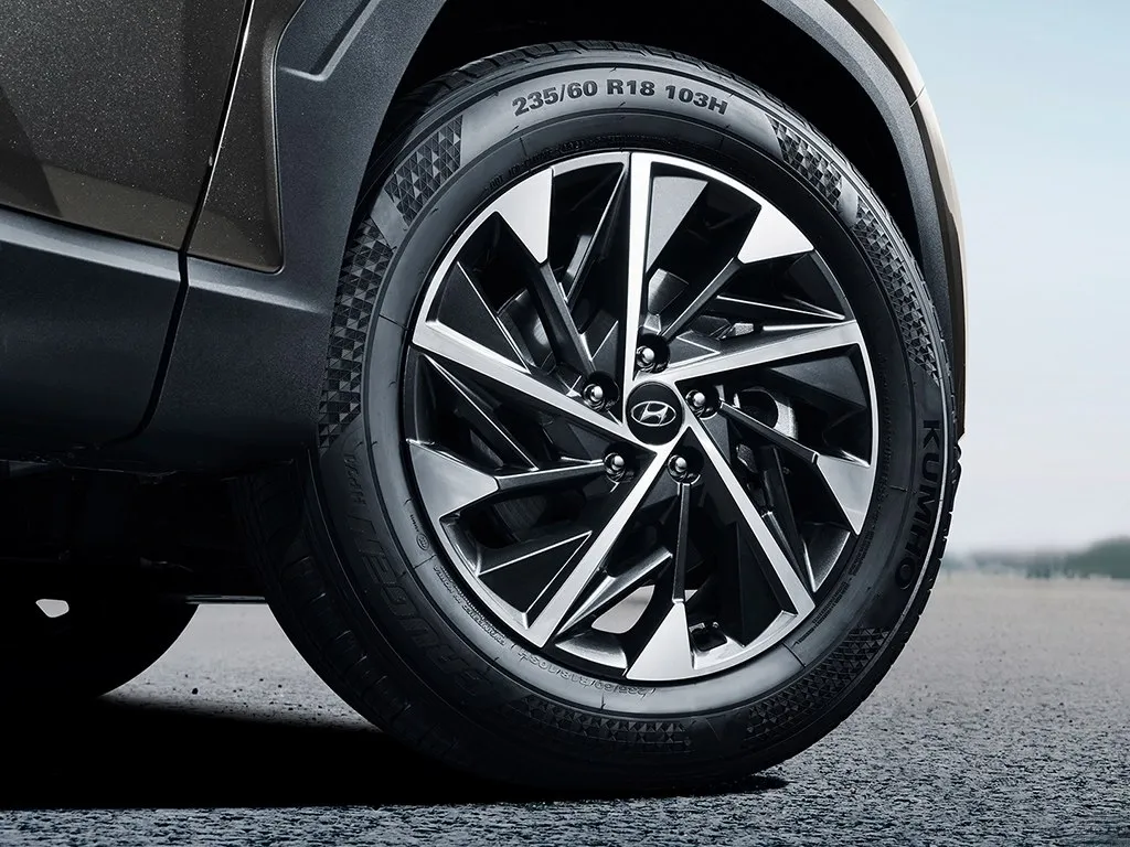 Hyundai Tucson,autocango,china used car exporter,china ev exporter,chinese used car exporter,chinese used ev exporter