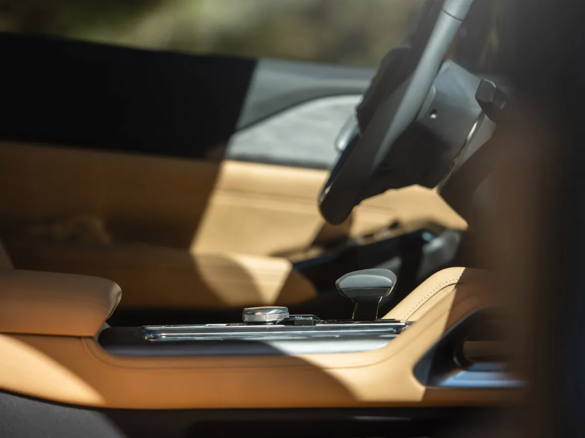 ChangAn LanTuoZhe,autocango,china used car exporter,china ev exporter,chinese used car exporter,chinese used ev exporter