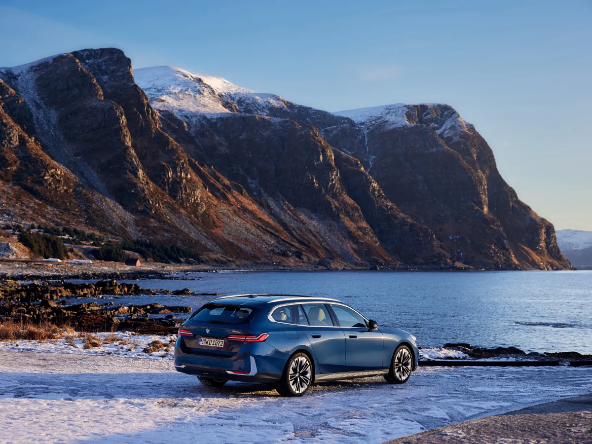 BMW 5 Series,autocango,china used car exporter,china ev exporter,chinese used car exporter,chinese used ev exporter BMW 5 Series,autocango,china used car exporter,china ev exporter,chinese used car exporter,chinese used ev exporter