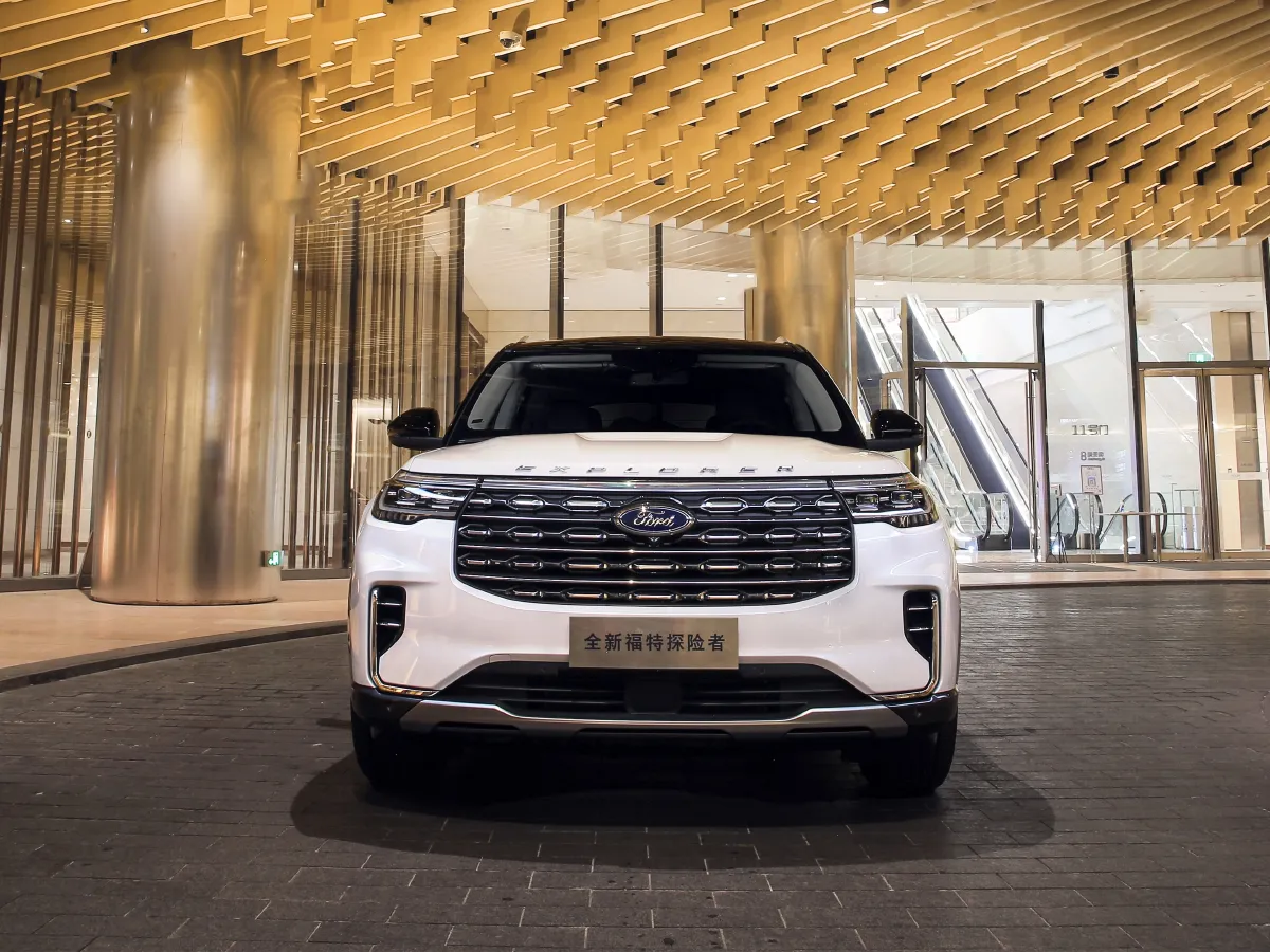 Ford Explorer,autocango,china used car exporter,china ev exporter,chinese used car exporter,chinese used ev exporter