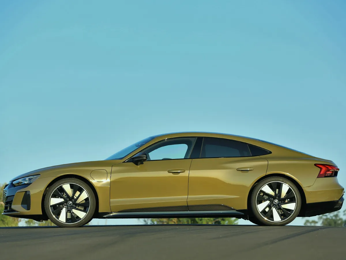 2023 Audi RS e-tron GT 2AT BEV 93.4KWH,autocango,china used car exporter,china ev exporter,chinese used car exporter,chinese used ev exporter