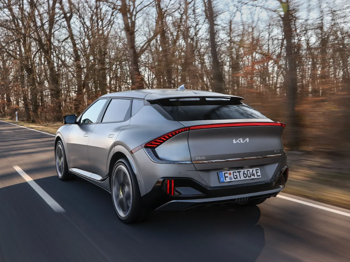 Kia EV6,autocango,china used car exporter,china ev exporter,chinese used car exporter,chinese used ev exporter