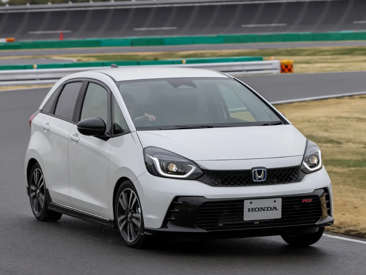 2013 Honda Fit 1.3L 88HP L4 CVT Hybrid,autocango,china used car exporter,china ev exporter,chinese used car exporter,chinese used ev exporter