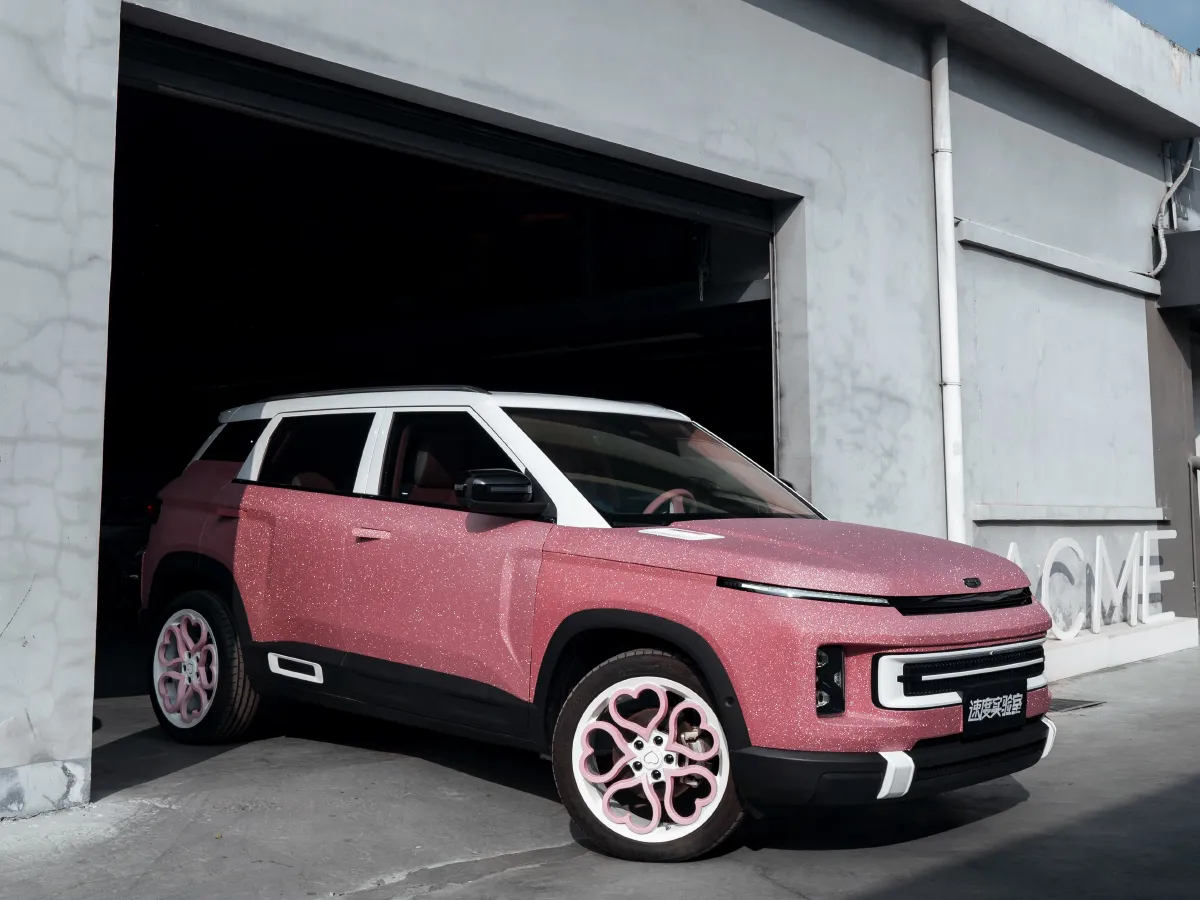 Geely ICON,autocango,china used car exporter,china ev exporter,chinese used car exporter,chinese used ev exporter