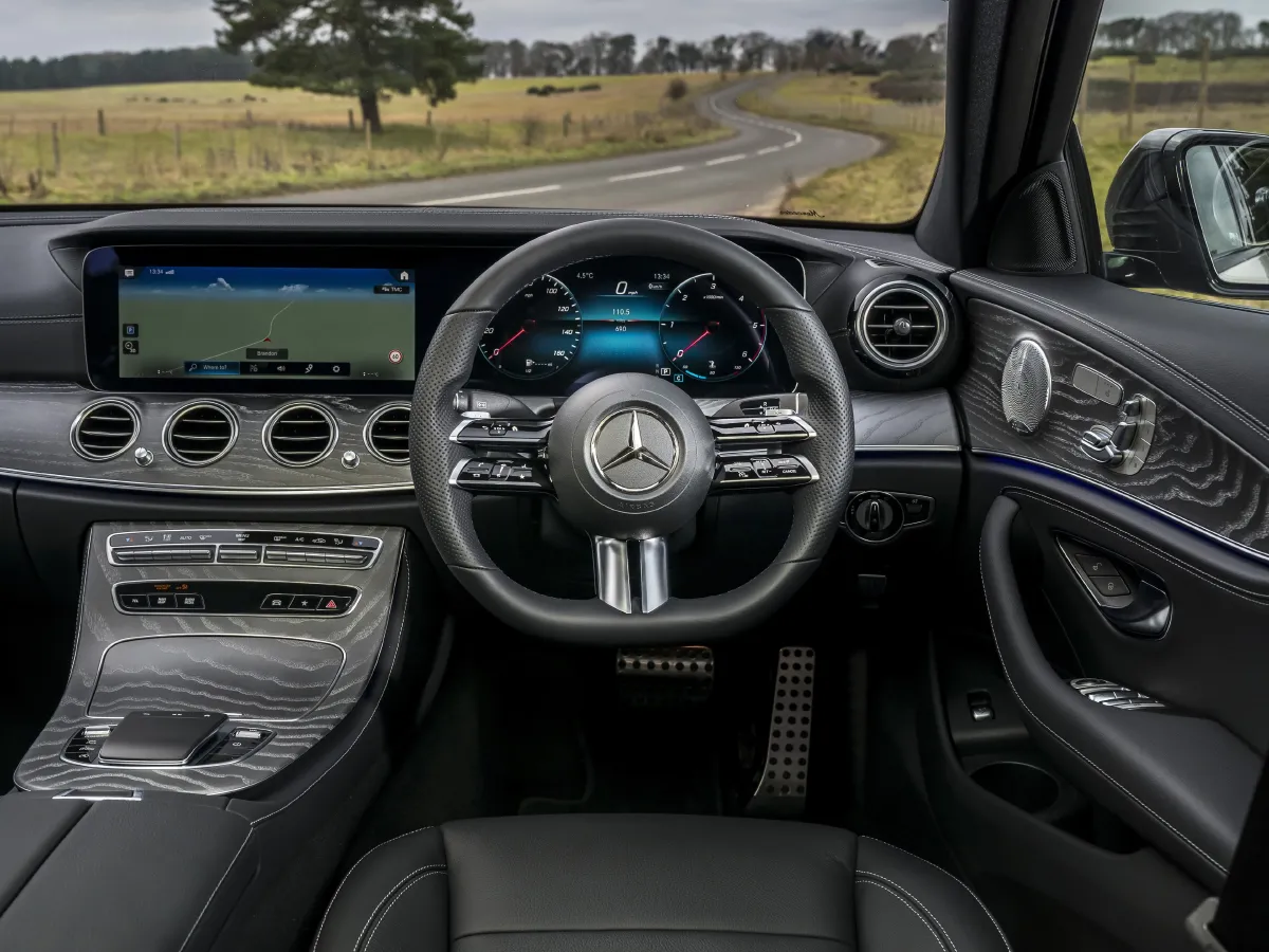 Mercedes-Benz E Class,autocango,china used car exporter,china ev exporter,chinese used car exporter,chinese used ev exporter