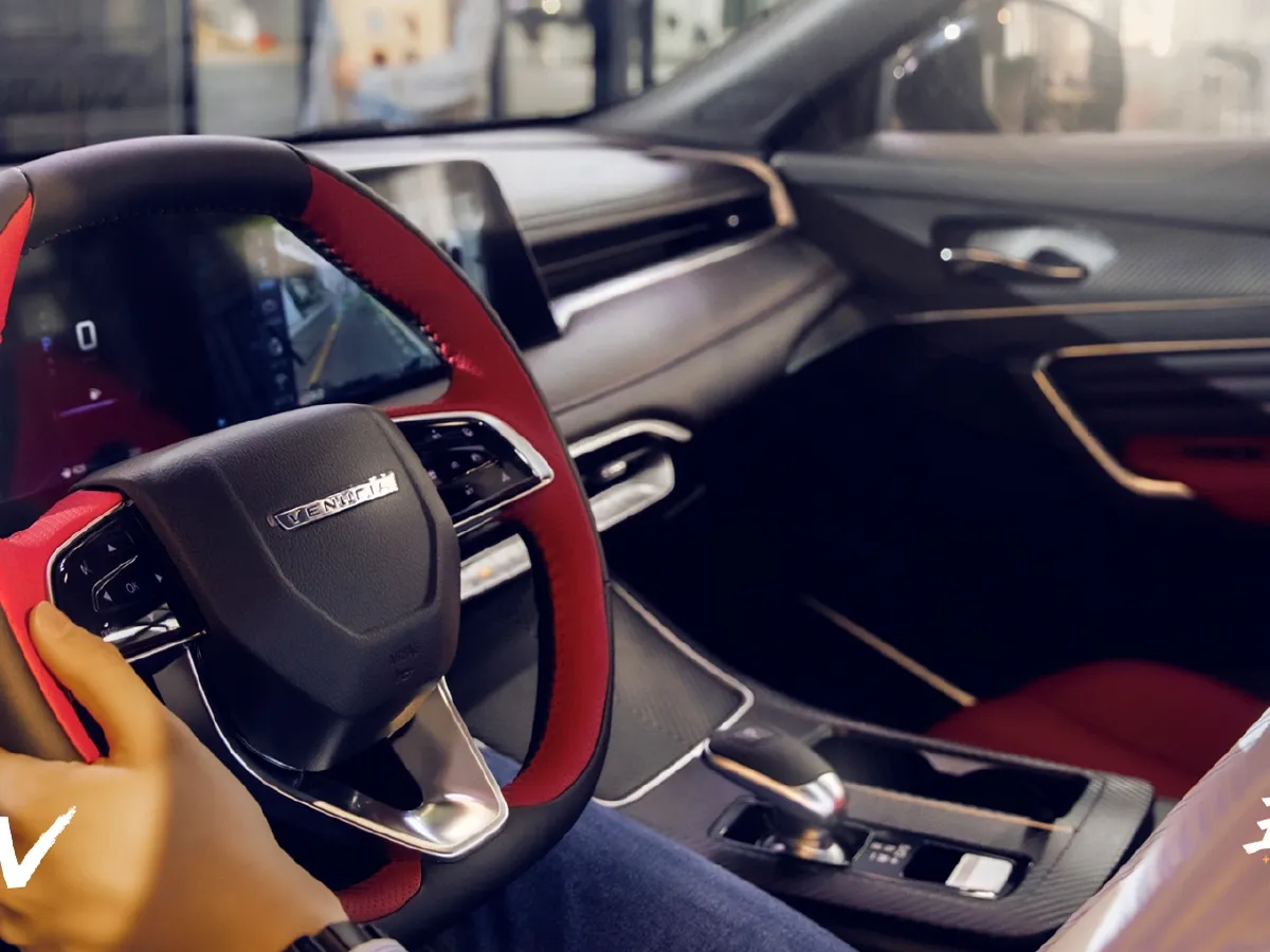 Venucia Grand V,autocango,china used car exporter,china ev exporter,chinese used car exporter,chinese used ev exporter