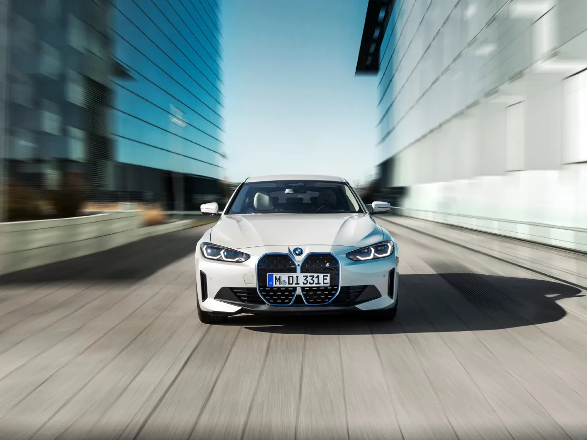 BMW i4,autocango,china used car exporter,china ev exporter,chinese used car exporter,chinese used ev exporter