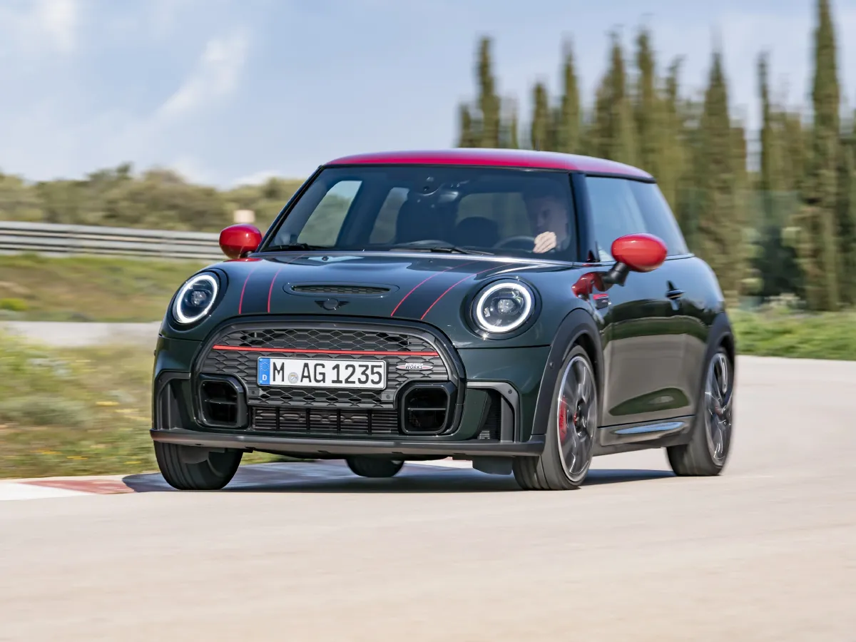 MINI JCW,autocango,china used car exporter,china ev exporter,chinese used car exporter,chinese used ev exporter