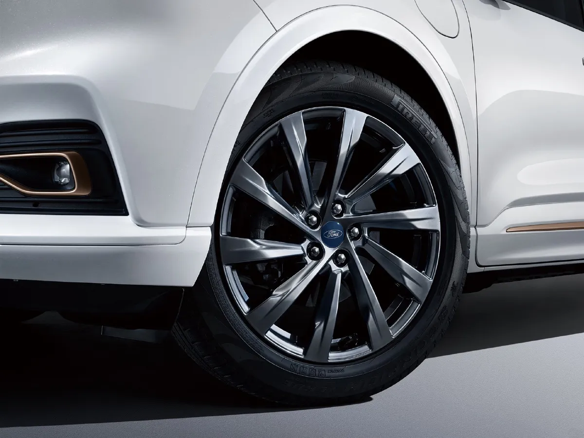 Ford Escape,autocango,china used car exporter,china ev exporter,chinese used car exporter,chinese used ev exporter