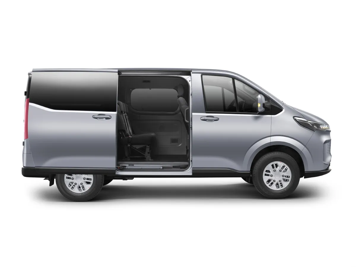 Iveco JuXing,autocango,china used car exporter,china ev exporter,chinese used car exporter,chinese used ev exporter