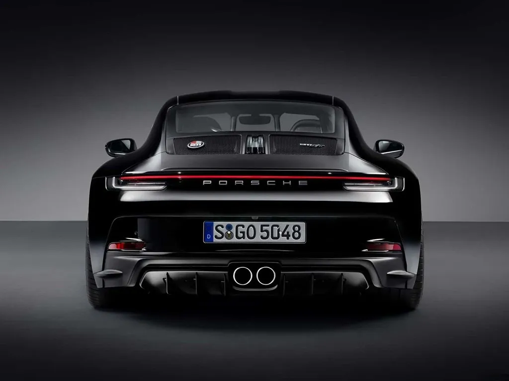 Porsche 911,autocango,china used car exporter,china ev exporter,chinese used car exporter,chinese used ev exporter