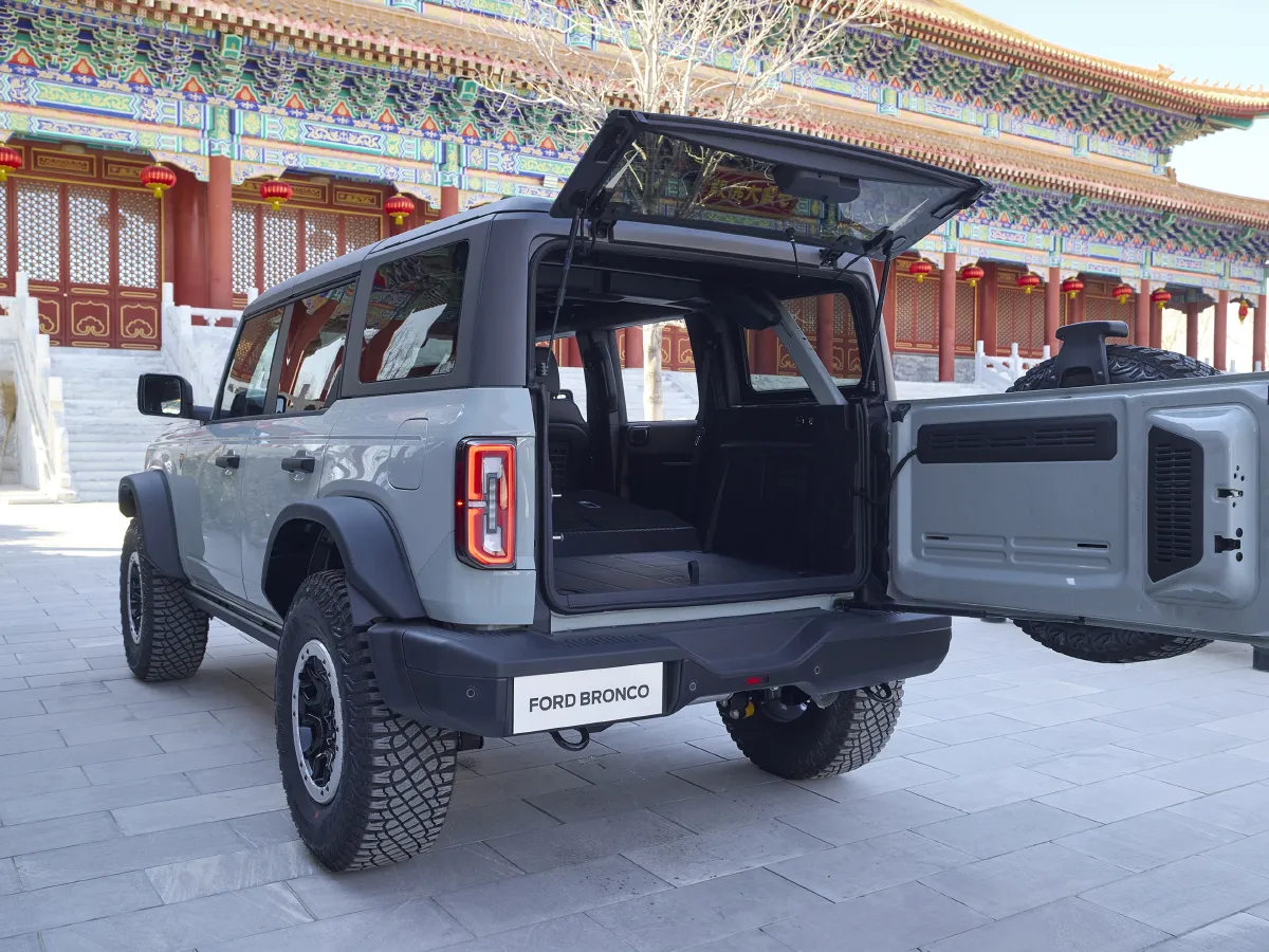 Ford Bronco,autocango,china used car exporter,china ev exporter,chinese used car exporter,chinese used ev exporter