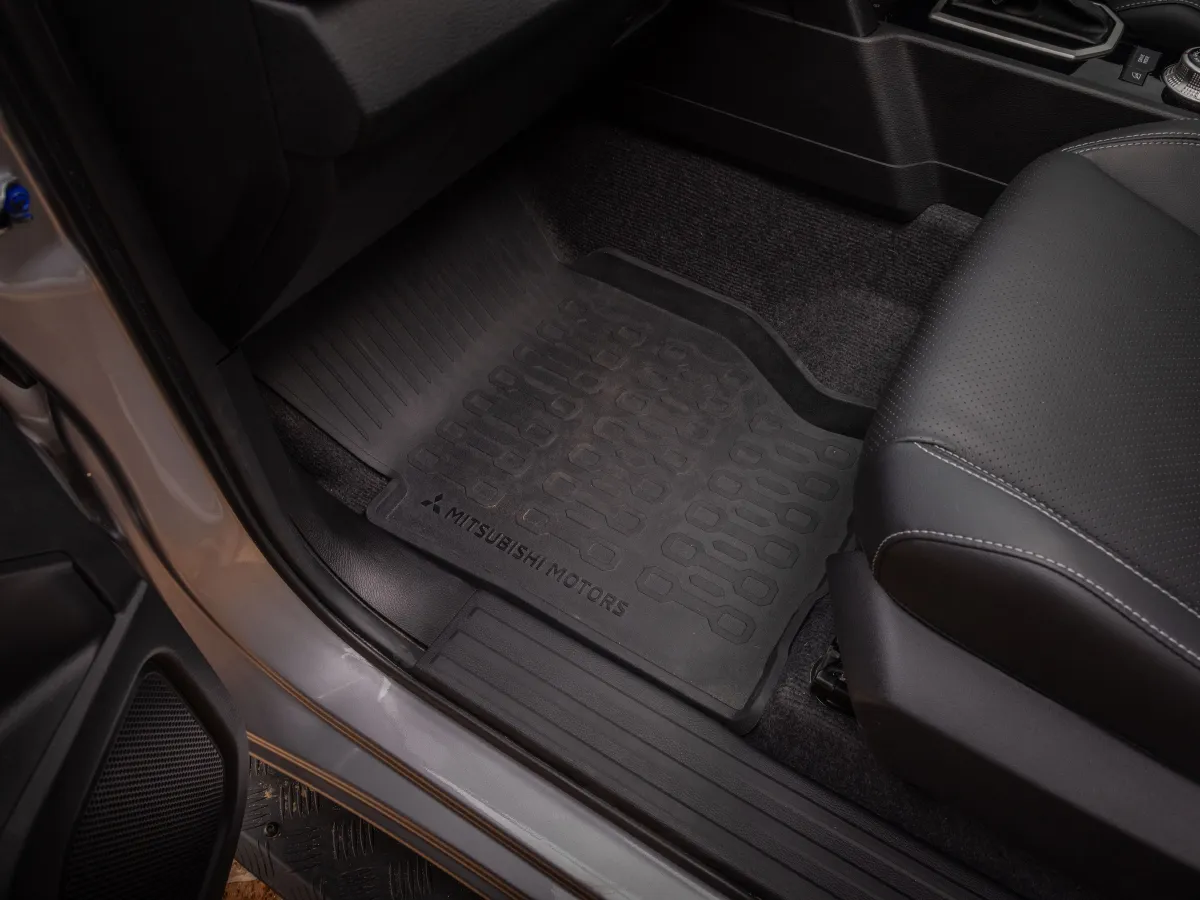 2023 Mitsubishi L200 2.3T 150HP L4 6AT,autocango,china used car exporter,china ev exporter,chinese used car exporter,chinese used ev exporter