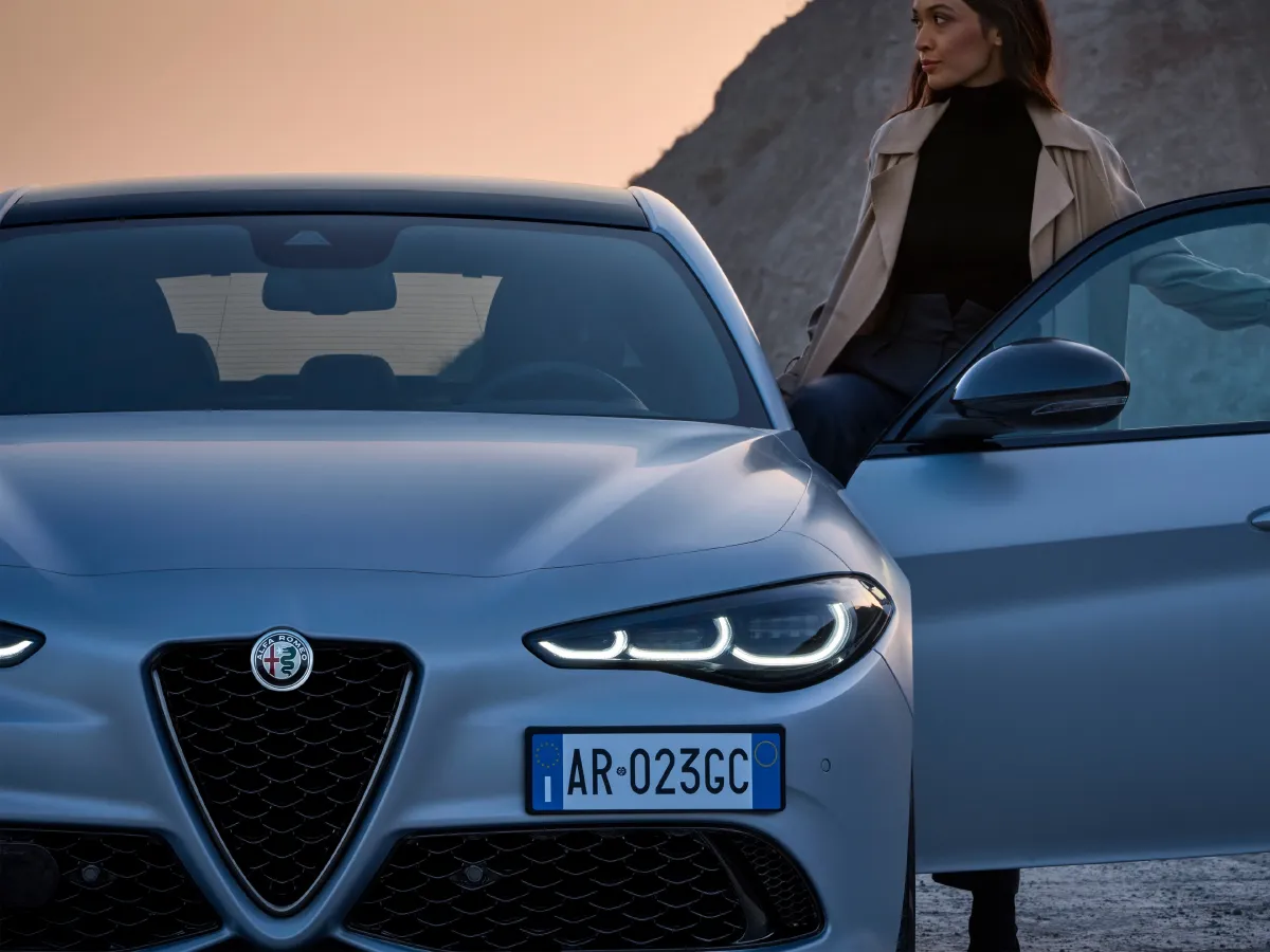 Alfa Romeo Giulia,autocango,china used car exporter,china ev exporter,chinese used car exporter,chinese used ev exporter