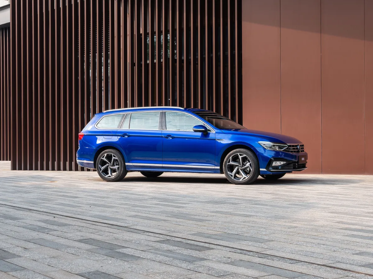 Volkswagen Alltrack,autocango,china used car exporter,china ev exporter,chinese used car exporter,chinese used ev exporter