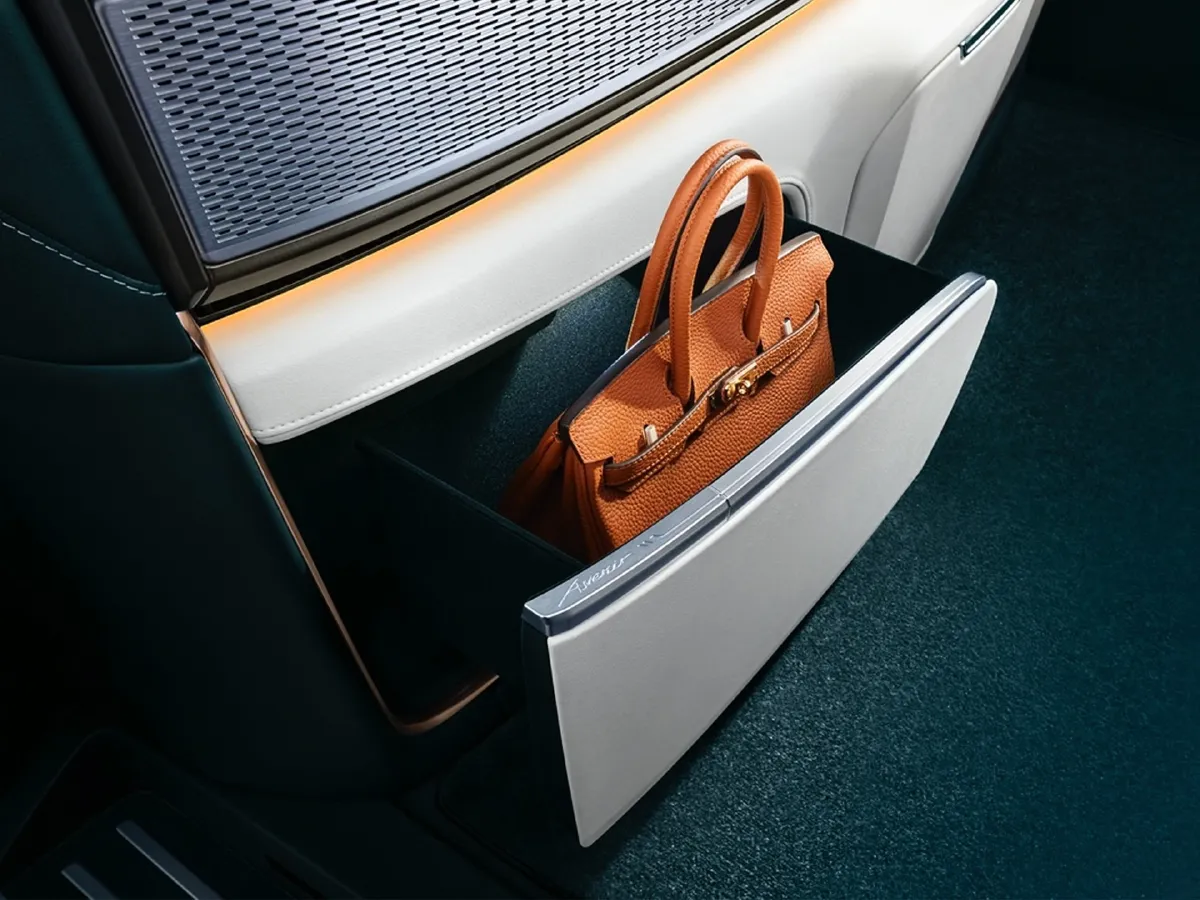 Buick Century,autocango,china used car exporter,china ev exporter,chinese used car exporter,chinese used ev exporter