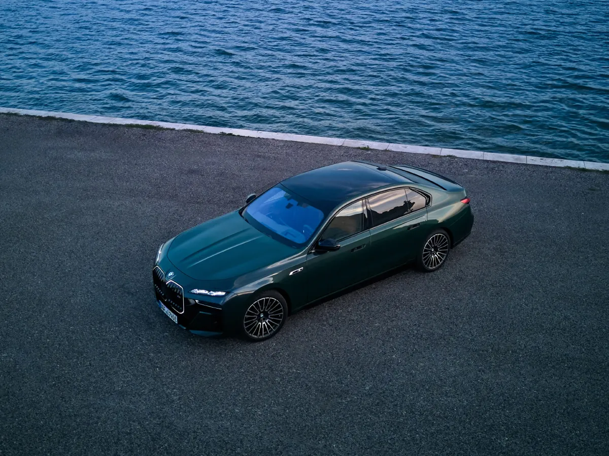 BMW i7,autocango,china used car exporter,china ev exporter,chinese used car exporter,chinese used ev exporter