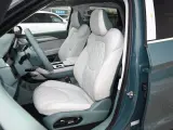 2024 ARCFOX αT BEV 65.6KWH,autocango,china used car exporter,china ev exporter,chinese used car exporter,chinese used ev exporter