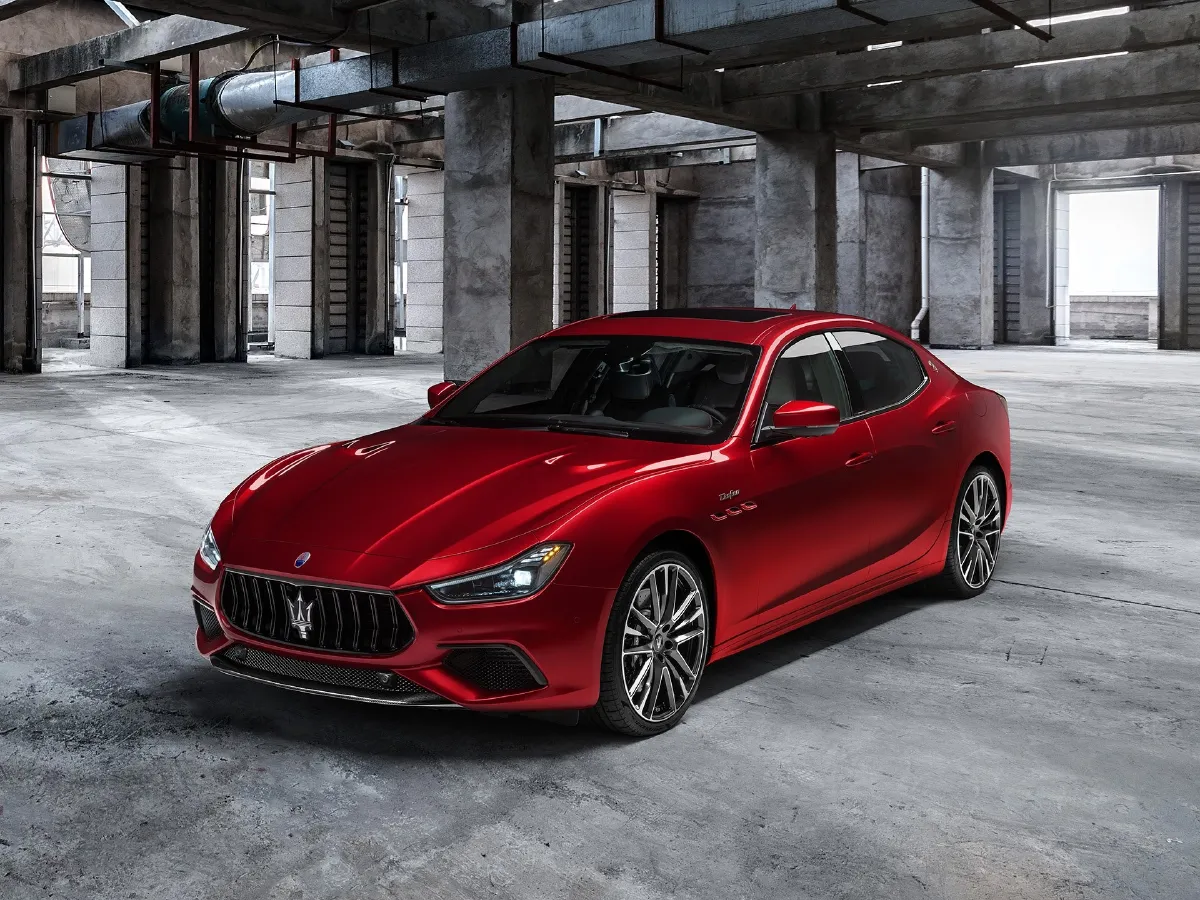 Maserati Ghibli,autocango,china used car exporter,china ev exporter,chinese used car exporter,chinese used ev exporter