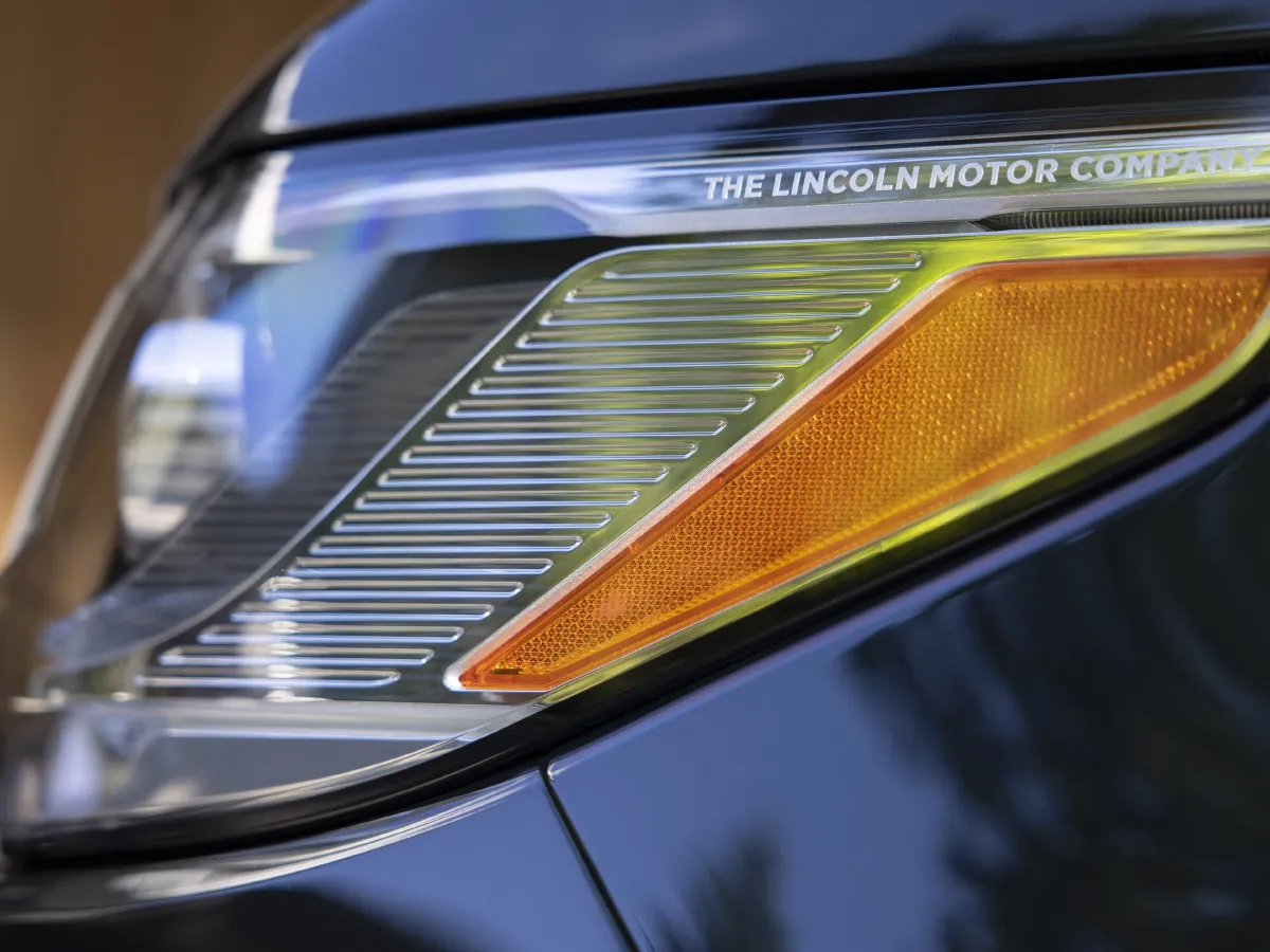 Lincoln Navigator,autocango,china used car exporter,china ev exporter,chinese used car exporter,chinese used ev exporter