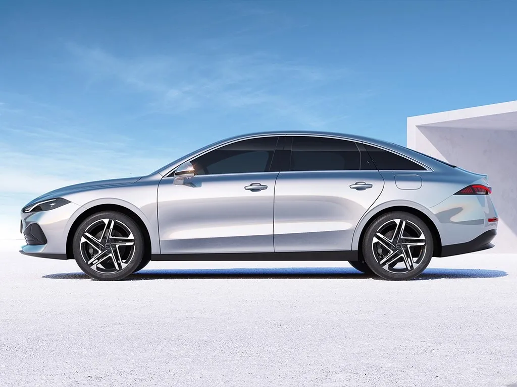 Roewe D7,autocango,china used car exporter,china ev exporter,chinese used car exporter,chinese used ev exporter