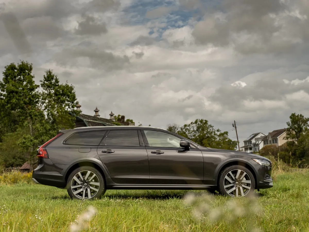 Volvo V90,autocango,china used car exporter,china ev exporter,chinese used car exporter,chinese used ev exporter