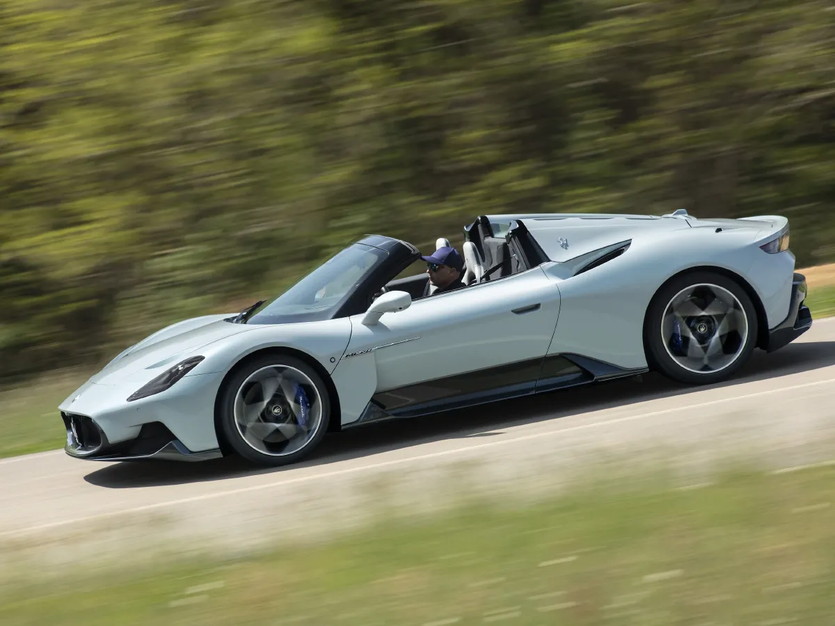 Maserati MC20,autocango,china used car exporter,china ev exporter,chinese used car exporter,chinese used ev exporter