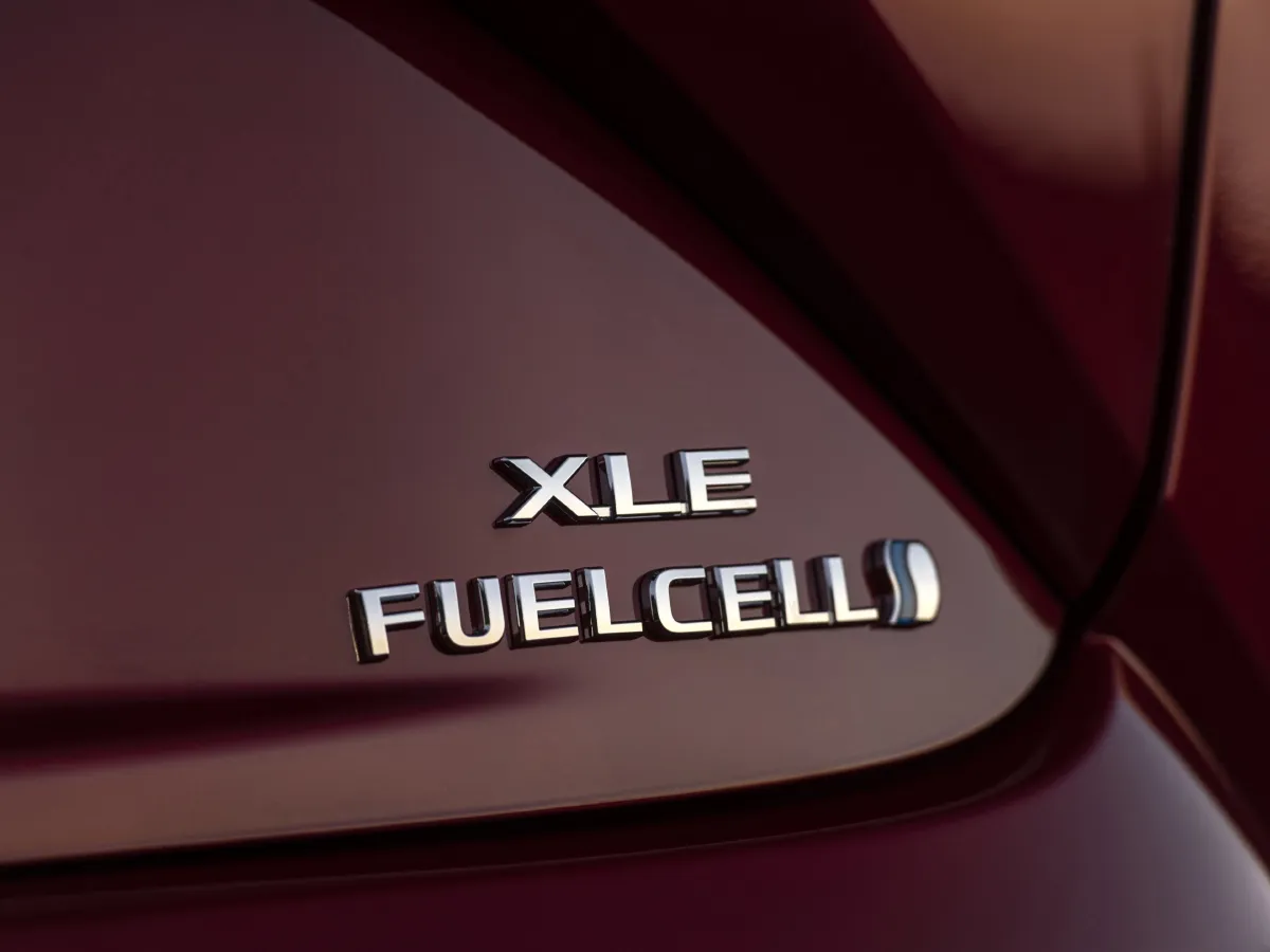 2023 Toyota Mirai,autocango,china used car exporter,china ev exporter,chinese used car exporter,chinese used ev exporter