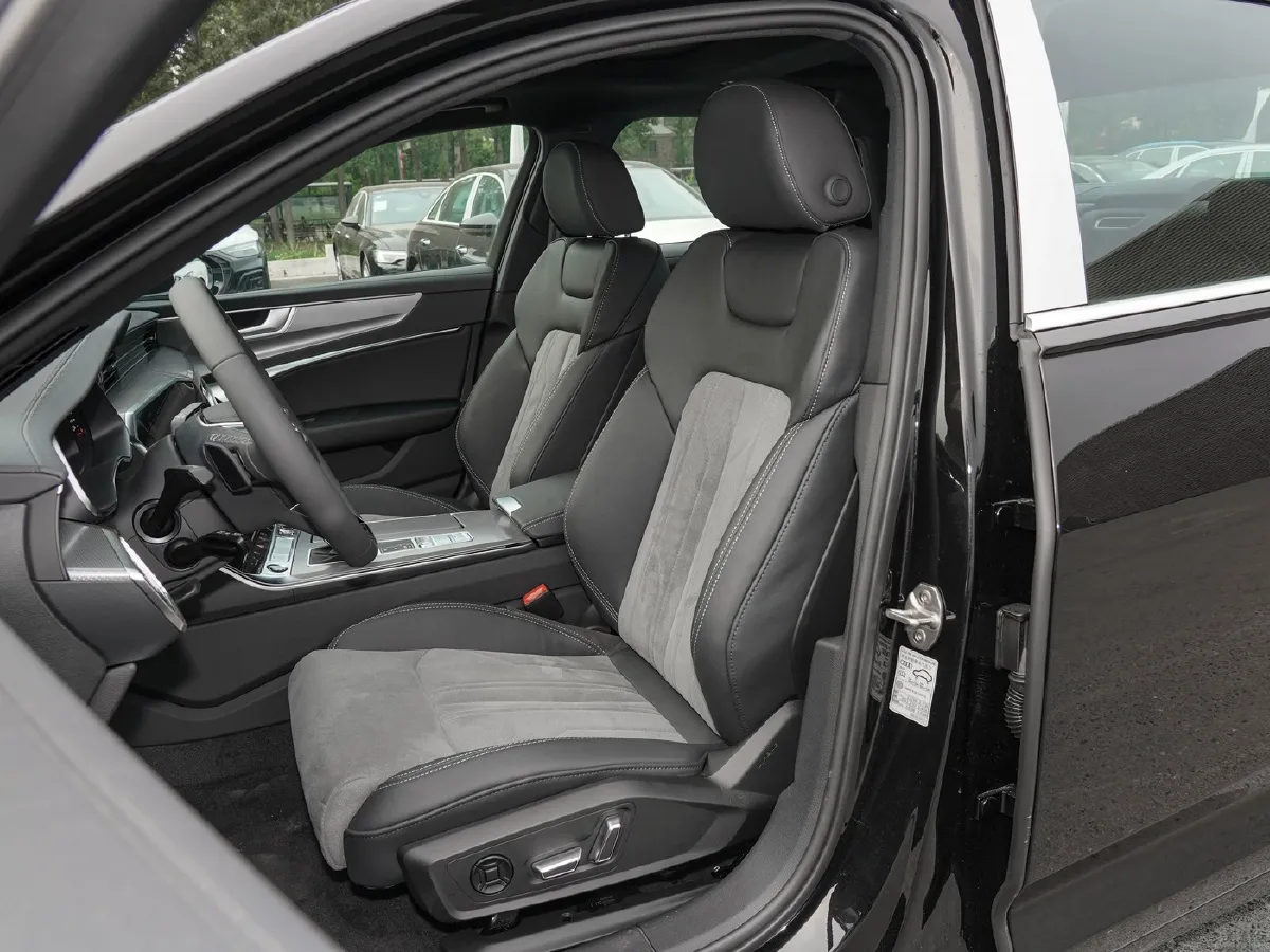 Audi A6L,autocango,china used car exporter,china ev exporter,chinese used car exporter,chinese used ev exporter