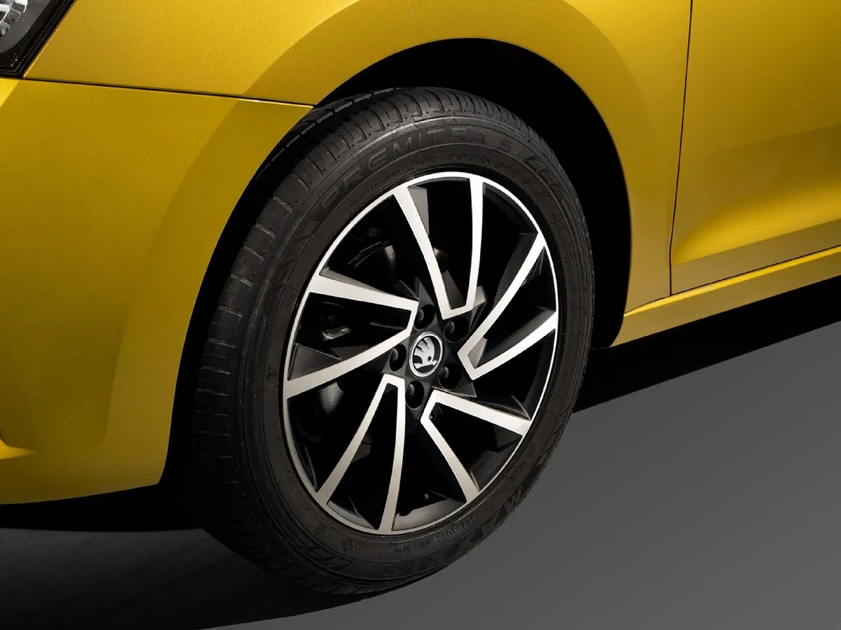 Skoda Rapid Spaceback,autocango,china used car exporter,china ev exporter,chinese used car exporter,chinese used ev exporter