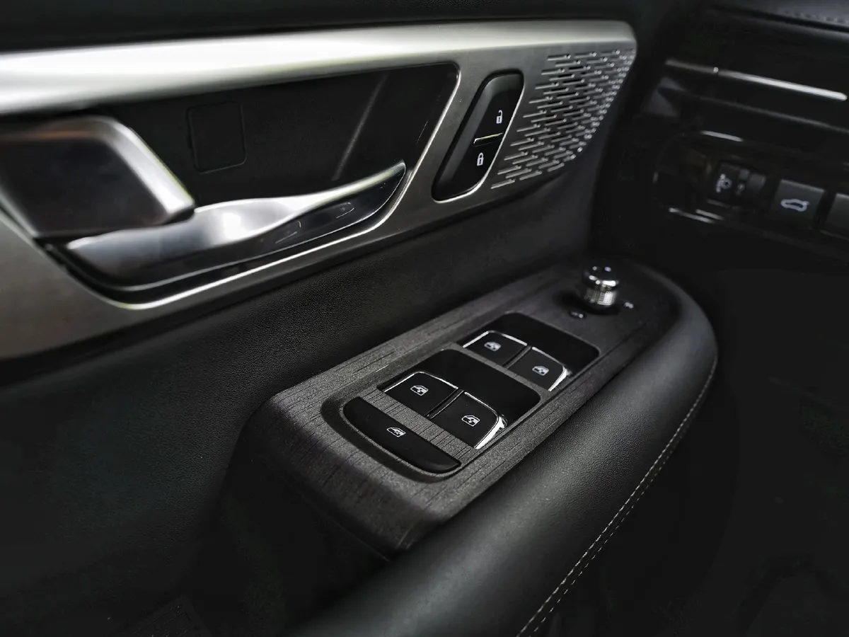 DongFeng Aeolus HaoJi,autocango,china used car exporter,china ev exporter,chinese used car exporter,chinese used ev exporter