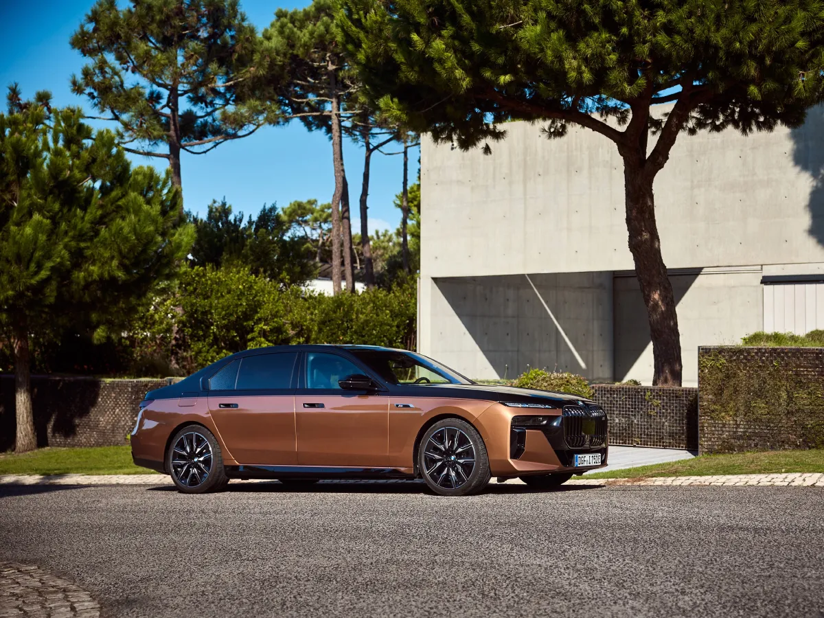 BMW i7,autocango,china used car exporter,china ev exporter,chinese used car exporter,chinese used ev exporter