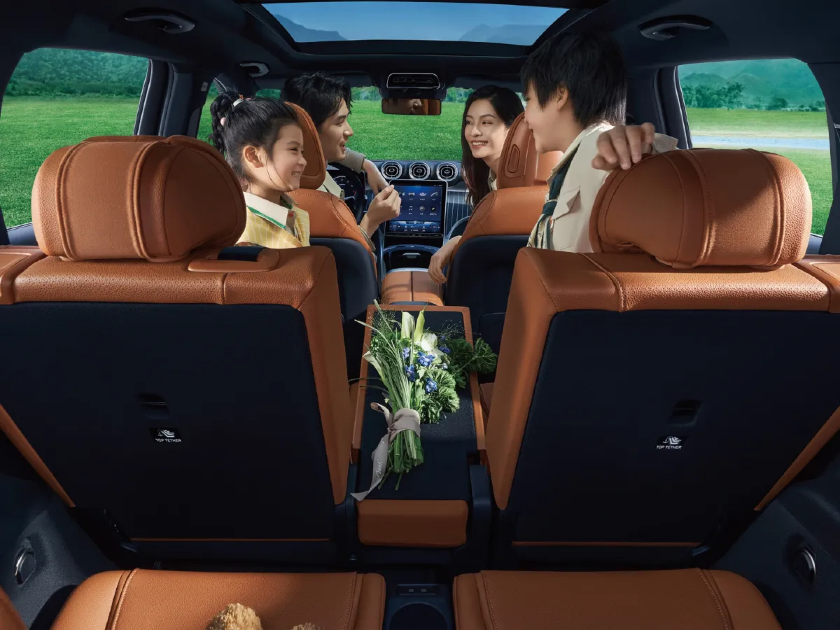 Mercedes-Benz GLC Class,autocango,china used car exporter,china ev exporter,chinese used car exporter,chinese used ev exporter