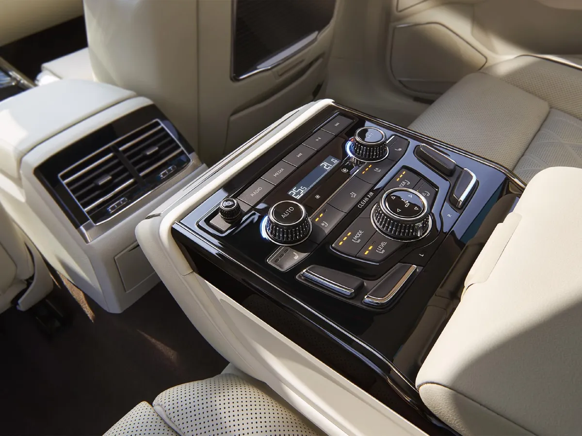 Volkswagen Phideon,autocango,china used car exporter,china ev exporter,chinese used car exporter,chinese used ev exporter