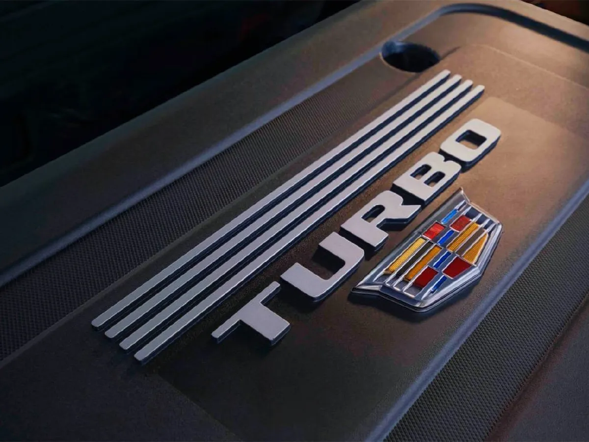 2024 Cadillac XT4 2.0T 237HP L4 9AT,autocango,china used car exporter,china ev exporter,chinese used car exporter,chinese used ev exporter