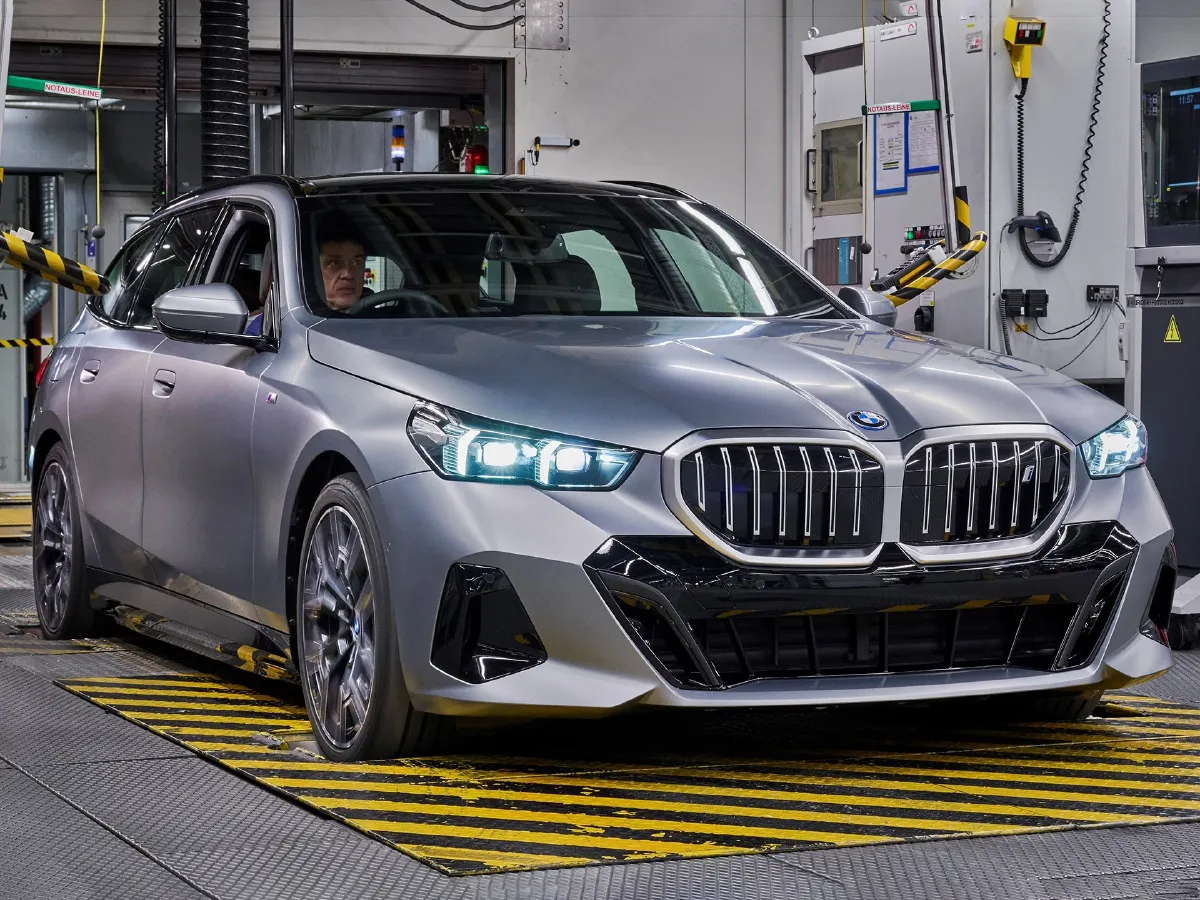 BMW i5,autocango,china used car exporter,china ev exporter,chinese used car exporter,chinese used ev exporter