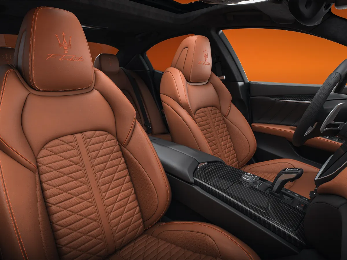 Maserati Ghibli,autocango,china used car exporter,china ev exporter,chinese used car exporter,chinese used ev exporter