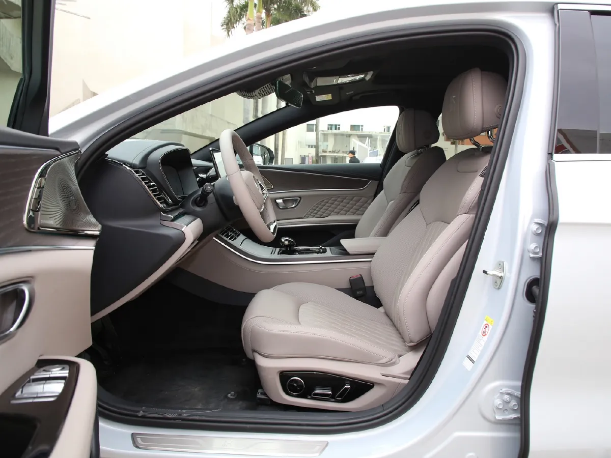 BYD Han,autocango,china used car exporter,china ev exporter,chinese used car exporter,chinese used ev exporter