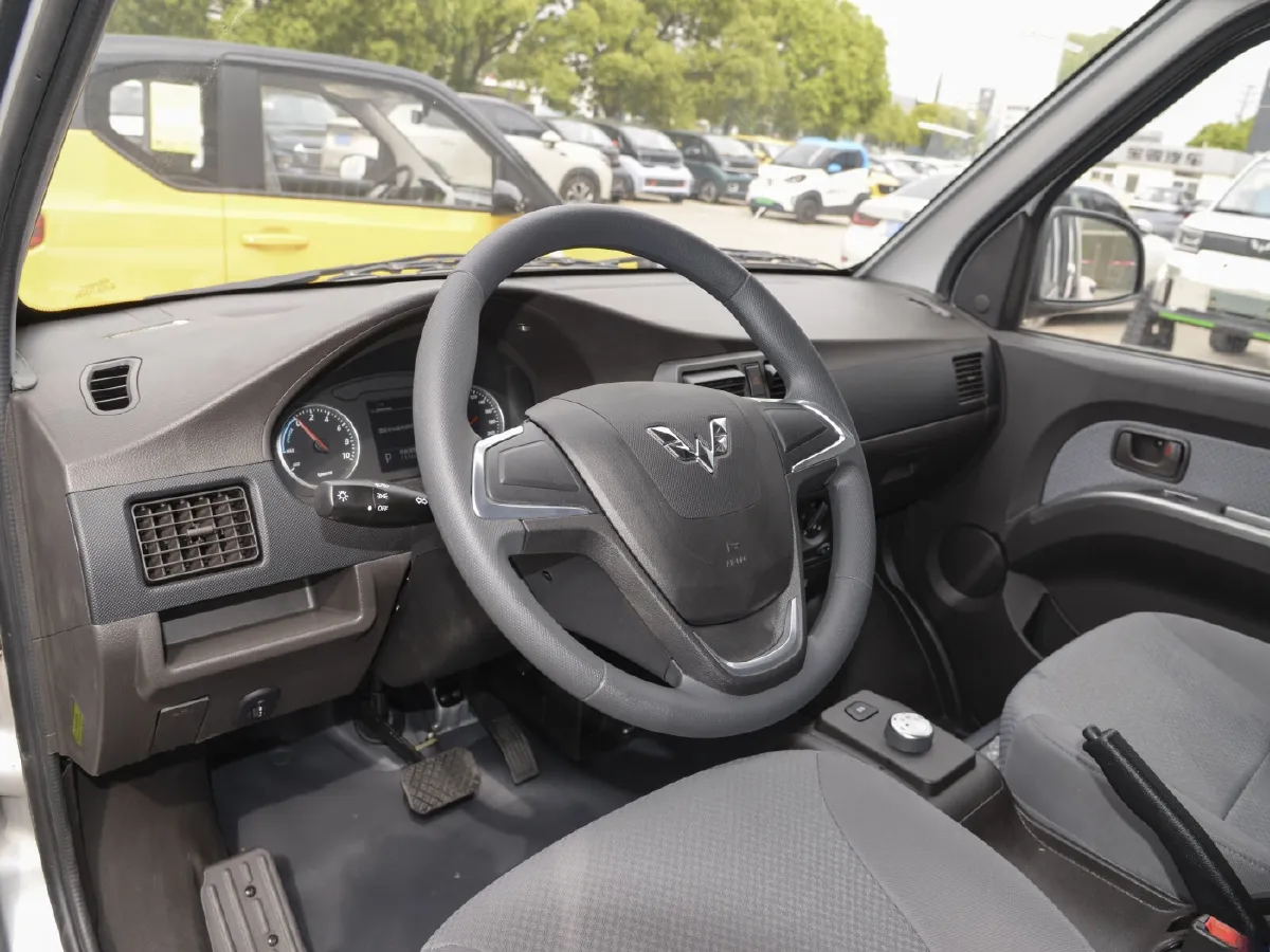 WuLing RongGuang EV,autocango,china used car exporter,china ev exporter,chinese used car exporter,chinese used ev exporter WuLing RongGuang EV,autocango,china used car exporter,china ev exporter,chinese used car exporter,chinese used ev exporter