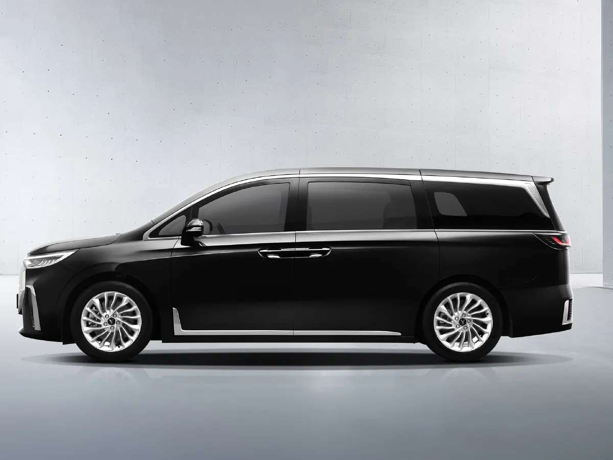 Voyah Dream,autocango,china used car exporter,china ev exporter,chinese used car exporter,chinese used ev exporter