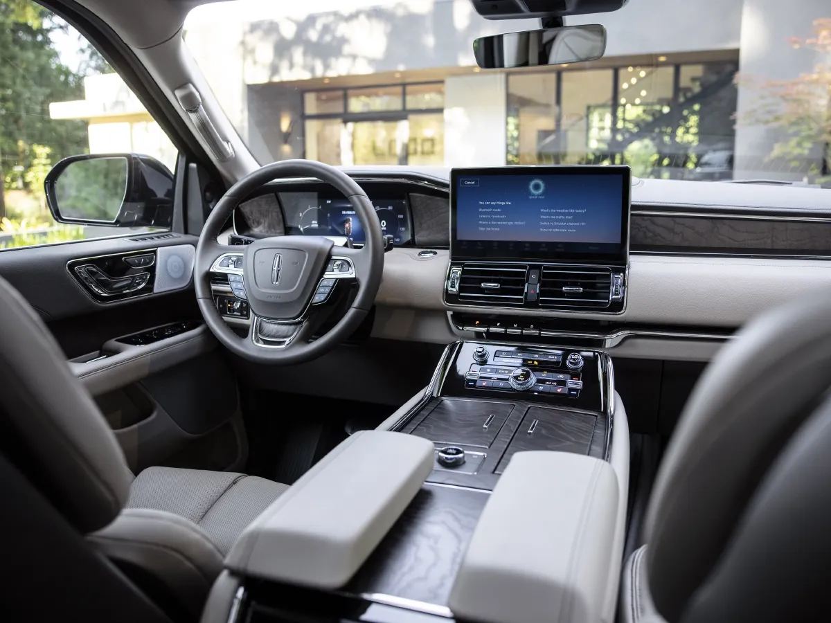 Lincoln Navigator,autocango,china used car exporter,china ev exporter,chinese used car exporter,chinese used ev exporter