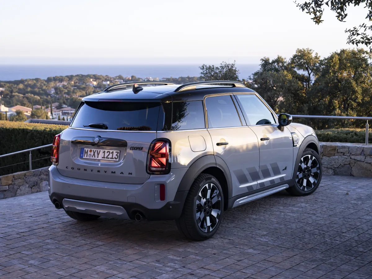 MINI COUNTRYMAN,autocango,china used car exporter,china ev exporter,chinese used car exporter,chinese used ev exporter