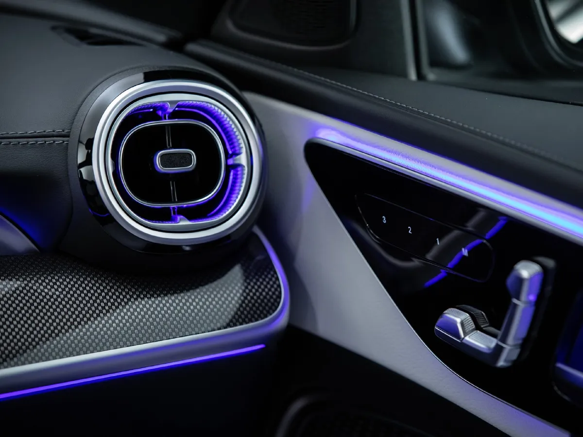 Mercedes-Benz C Class,autocango,china used car exporter,china ev exporter,chinese used car exporter,chinese used ev exporter