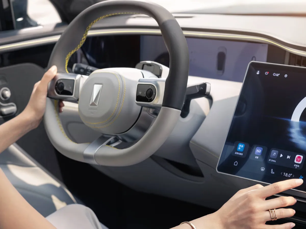 Avatr 11,autocango,china used car exporter,china ev exporter,chinese used car exporter,chinese used ev exporter