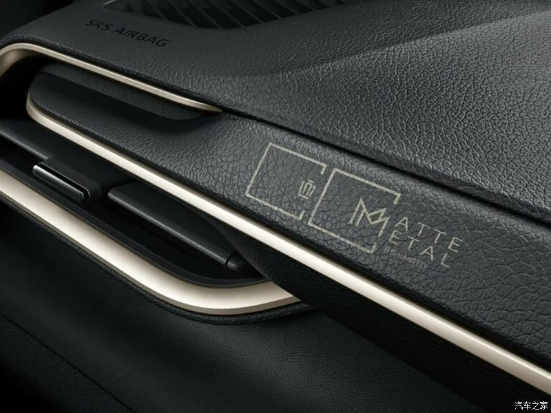 Toyota Crown,autocango,china used car exporter,china ev exporter,chinese used car exporter,chinese used ev exporter