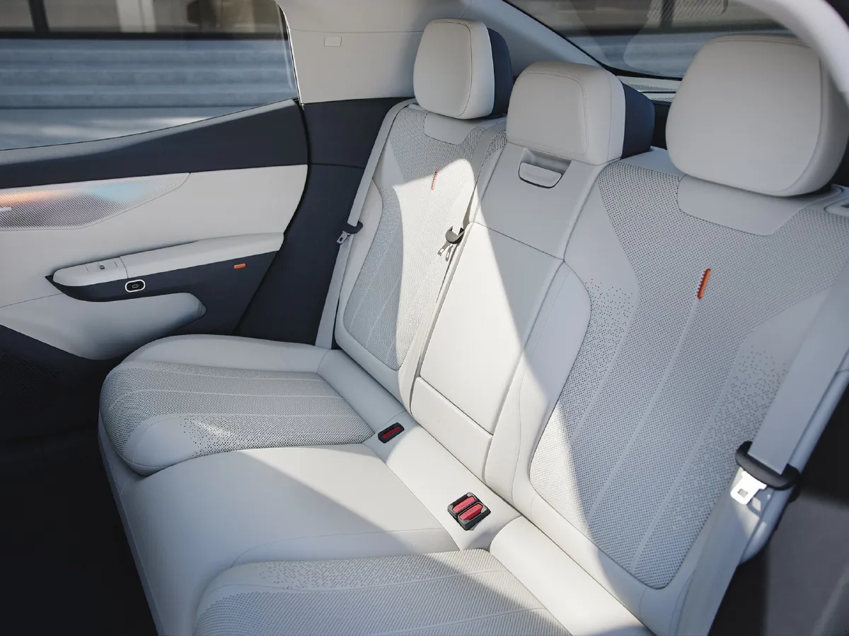 LYNK&CO 07 EM-P,autocango,china used car exporter,china ev exporter,chinese used car exporter,chinese used ev exporter