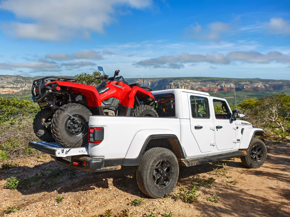 Jeep Gladiator,autocango,china used car exporter,china ev exporter,chinese used car exporter,chinese used ev exporter Jeep Gladiator,autocango,china used car exporter,china ev exporter,chinese used car exporter,chinese used ev exporter