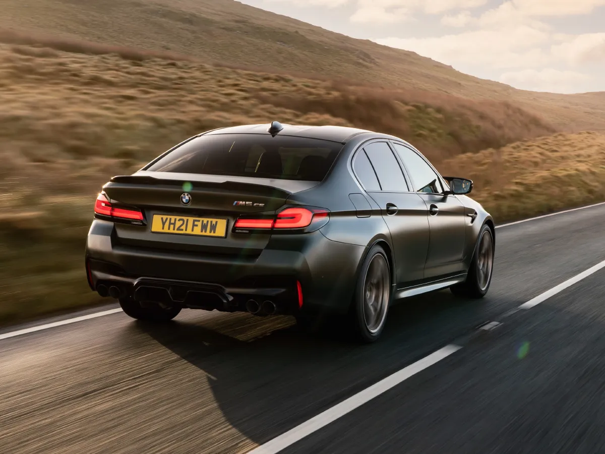 2012 BMW M5 4.4T 560HP V8 7DCT,autocango,china used car exporter,china ev exporter,chinese used car exporter,chinese used ev exporter